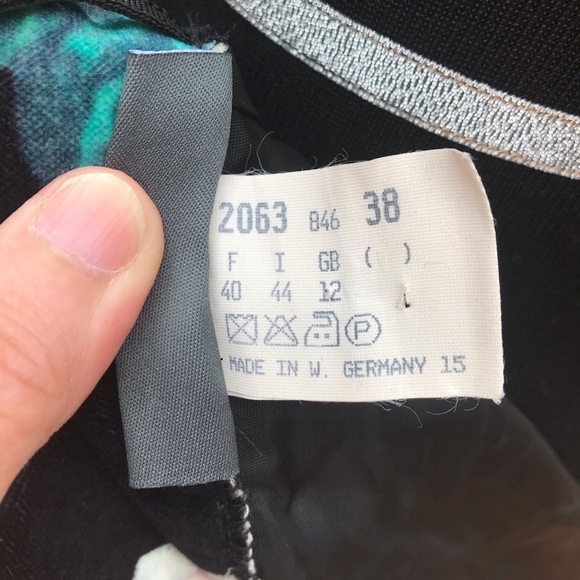 Vera Mont Black Velvet Floral Print Pencil Skirt - Picture 8 of 8